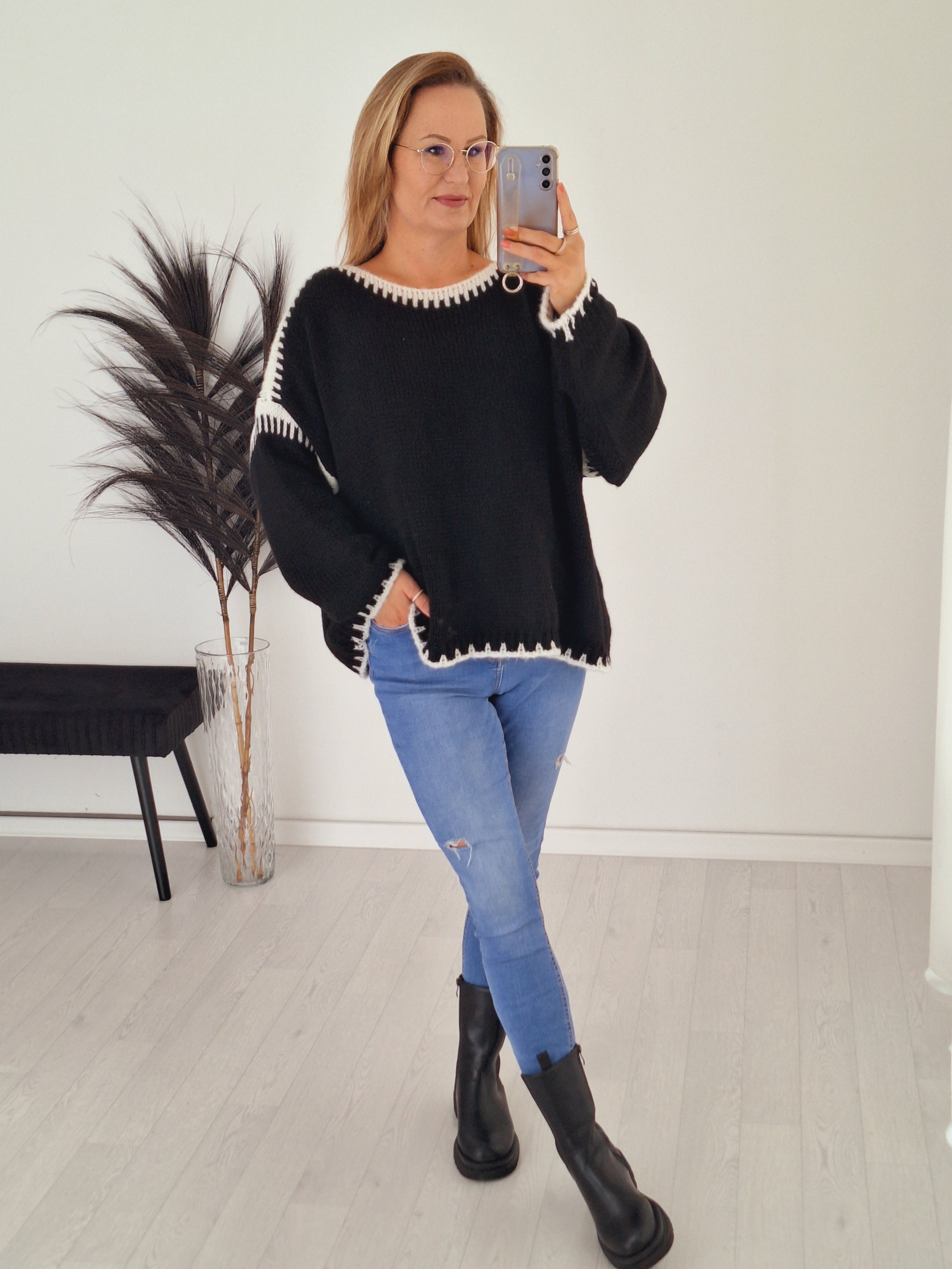 Oversize Strickpullover Hannah Schwarz