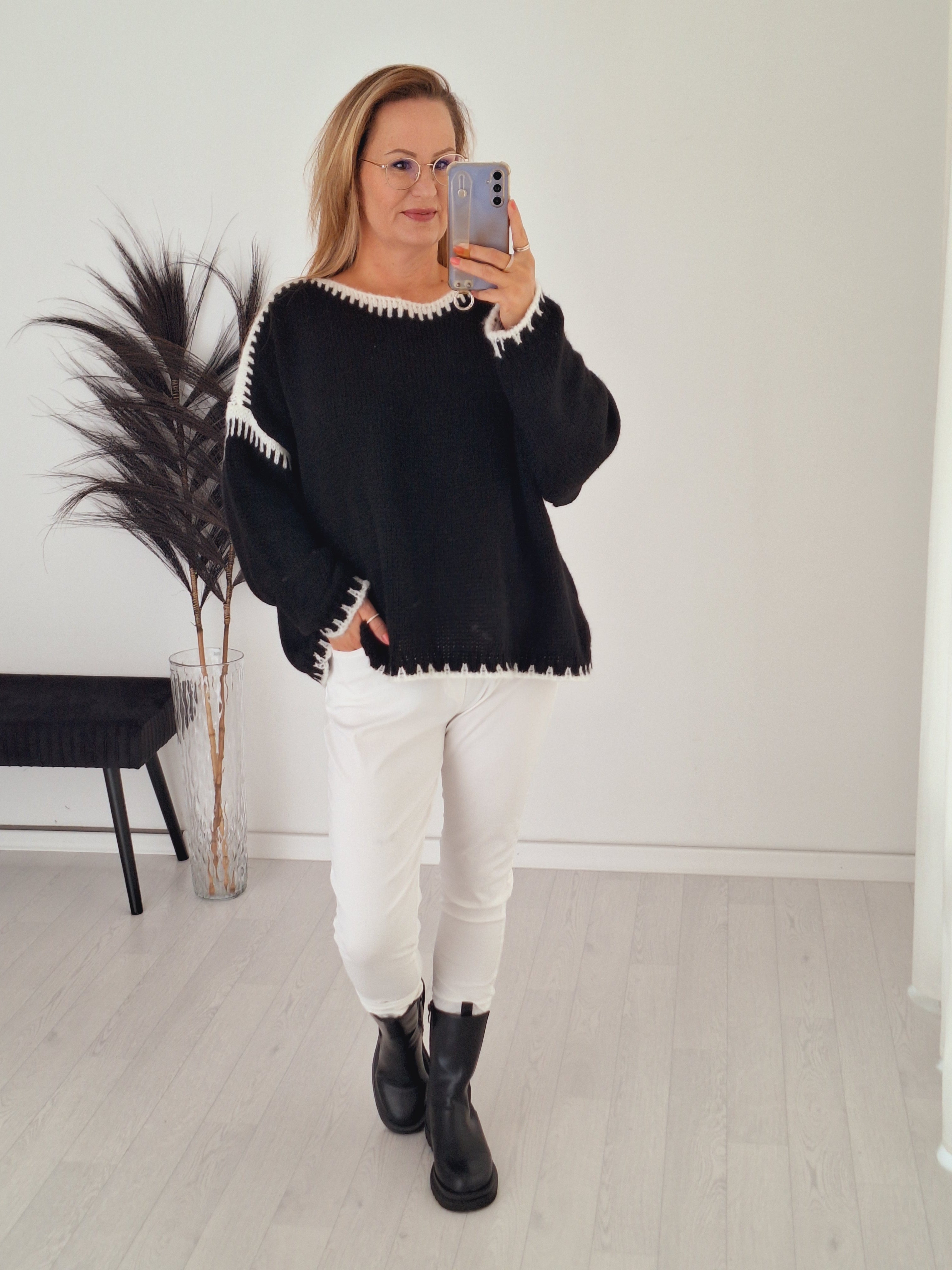 Oversize Strickpullover Hannah Schwarz